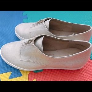 Aerosoles Silver Slip On Sneaker With Zipper Front